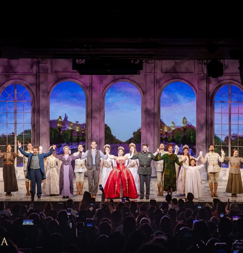 Anastasia: El musical de Broadway comienza temporada en México 24 91d0d16e58641c4afb6a9c8fbe4168cb